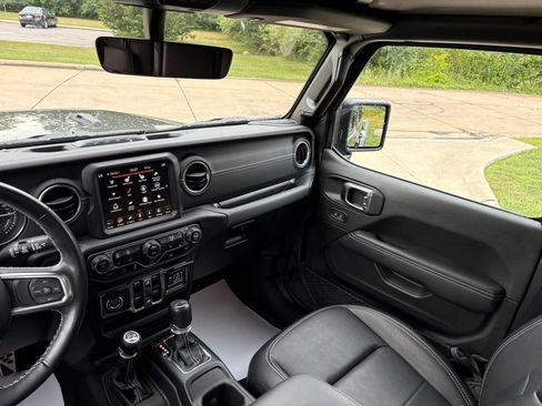 Used 2023 Jeep Wrangler Unlimited Sahara w/ Cold Weather Group AWD/4WD image 44