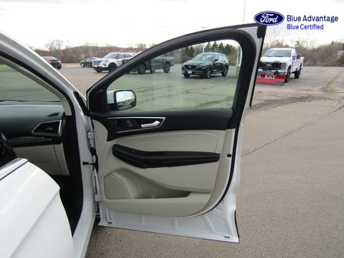 Certified 2024 Ford Edge Titanium w/ Equipment Group 301A AWD/4WD image 43