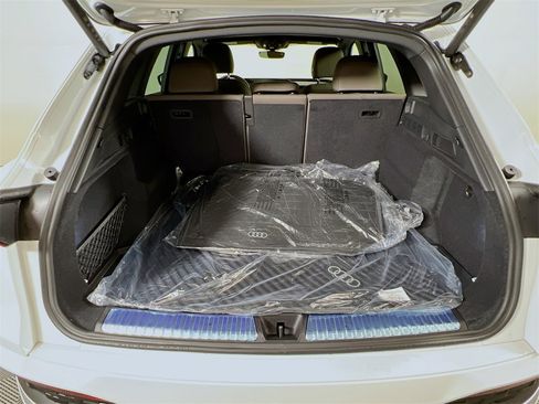 New 2025 Audi Q5 Premium image 25