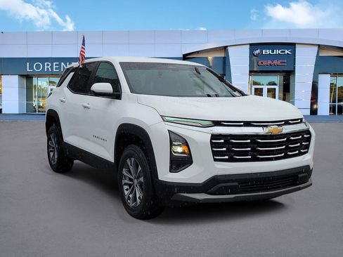 Used 2025 Chevrolet Equinox LT w/ Safety and Technology Package image 3