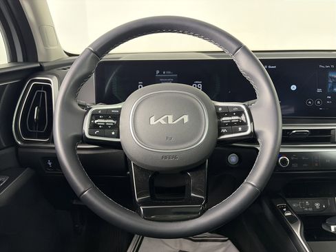 Used 2025 Kia Sorento S w/ Panoramic Sunroof Package image 28