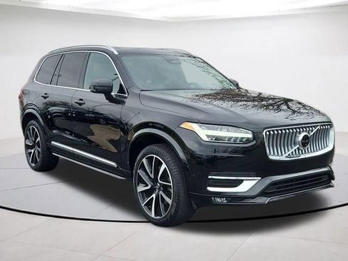 Certified 2023 Volvo XC90 B5 Plus image 1