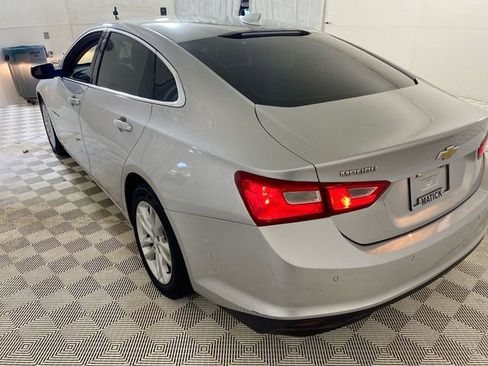 Used 2018 Chevrolet Malibu RS w/ Driver Confidence Package FWD image 10