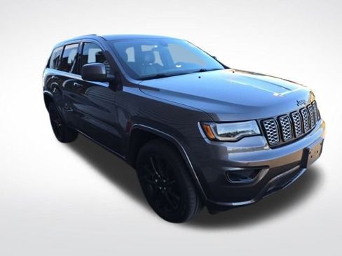 Used 2020 Ford Explorer XLT w/ Class III Trailer Tow Package image 17