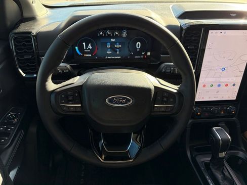 Used 2025 Ford Ranger Lariat w/ FX4 Off-Road Package image 15