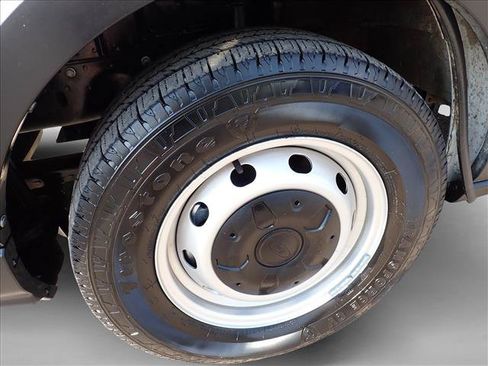 Used 2022 Ford Transit 250 Medium Roof RWD image 7