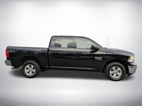 Used 2023 RAM 1500 Classic SLT w/ Trailer & Traction Group image 3
