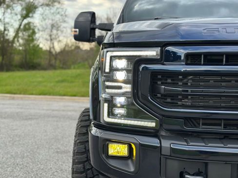 Used 2022 Ford F250 Lariat w/ Tremor Off-Road Package AWD/4WD image 10