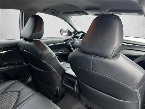 Used 2019 Toyota Camry SE image 22