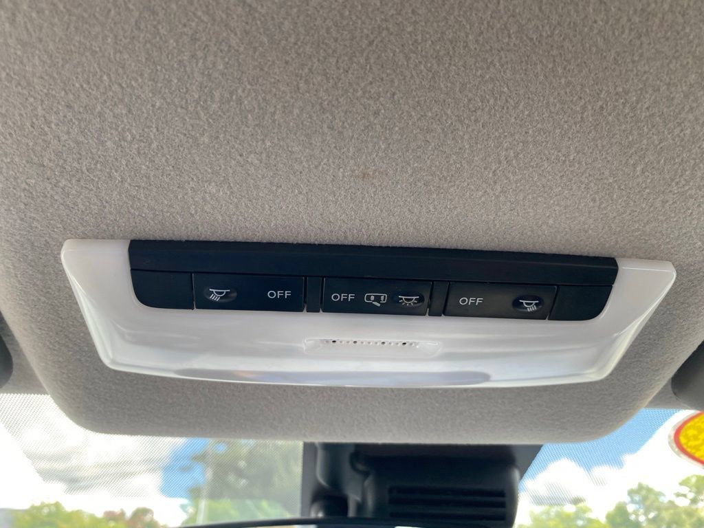 Used 2024 Nissan Versa S FWD image 22