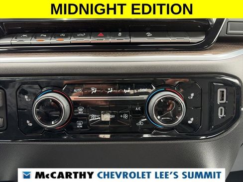 Used 2026 Chevrolet Silverado 1500 LT Trail Boss w/ LT Trail Boss Premium Package AWD/4WD image 9