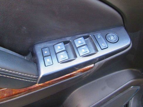 Used 2020 Chevrolet Tahoe 4WD image 16
