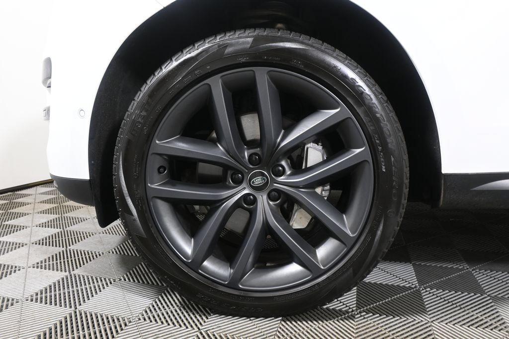 Used 2024 Land Rover Range Rover Sport SE AWD/4WD image 12