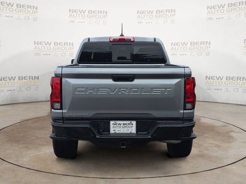 Used 2024 Chevrolet Colorado Trail Boss w/ Technology Package AWD/4WD image 4