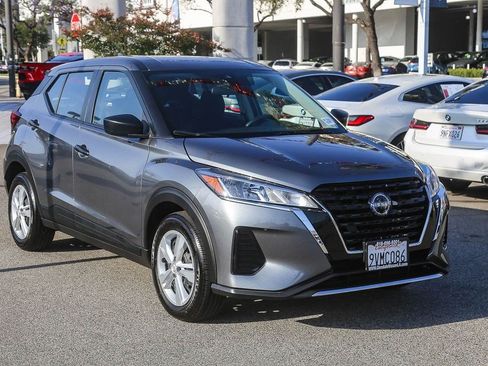 Certified 2025 Nissan Kicks Play S FWD image 3
