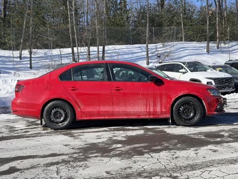 Used 2018 Volkswagen Jetta Sport image 14