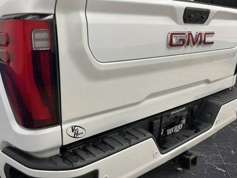 Used 2024 GMC Sierra 2500 Denali w/ Denali Reserve Package AWD/4WD image 42