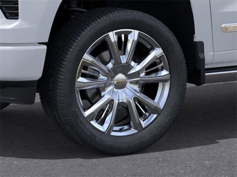 New 2026 Chevrolet Silverado 1500 High Country image 9