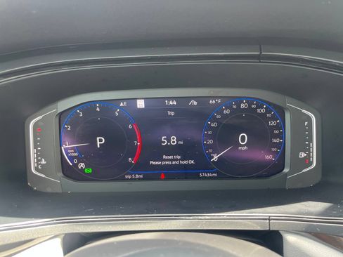 Used 2022 Volkswagen Taos SEL AWD/4WD image 21