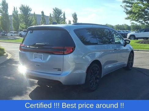 Used 2026 Chrysler Pacifica Limited w/ S Appearance Package AWD/4WD image 4