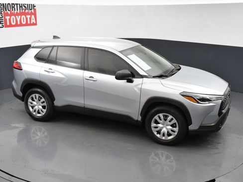 Used 2022 Toyota Corolla Cross L AWD/4WD image 20