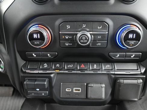 Used 2020 Chevrolet Silverado 1500 RST AWD/4WD image 24