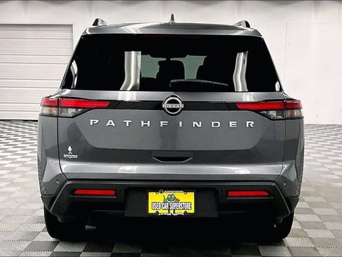 Used 2025 Nissan Pathfinder SV FWD image 5