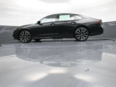Certified 2025 Honda Accord Touring image 32
