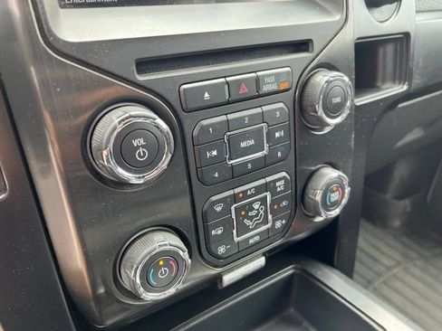 Used 2014 Ford F150 FX4 w/ Equipment Group 402A Luxury AWD/4WD image 30