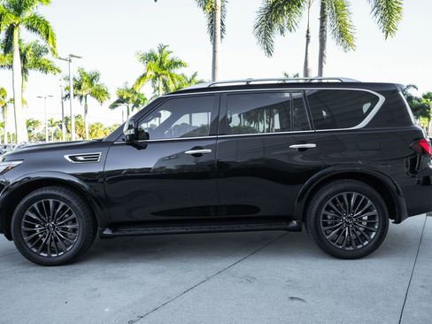 Used 2024 INFINITI QX80 Sensory image 6