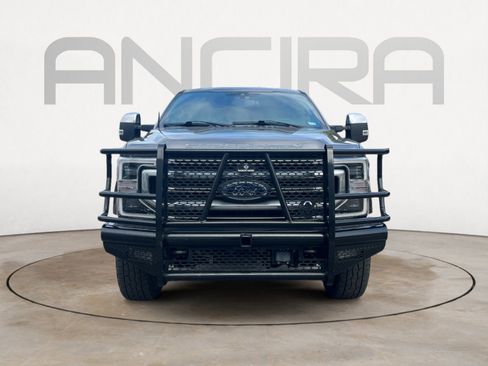 Used 2022 Ford F250 Platinum w/ FX4 Off-Road Package image 5