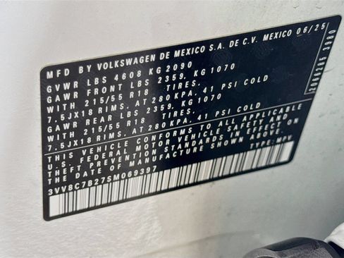 Certified 2025 Volkswagen Taos S AWD/4WD image 30