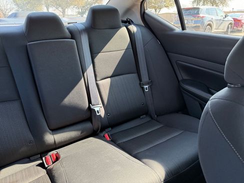 Used 2025 Nissan Altima 2.5 SV image 37