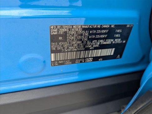 Certified 2021 Toyota RAV4 XLE w/ Convenience Package FWD image 24