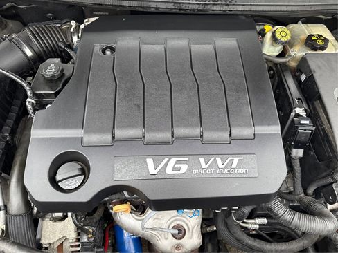 Used 2011 Buick LaCrosse CXL image 23