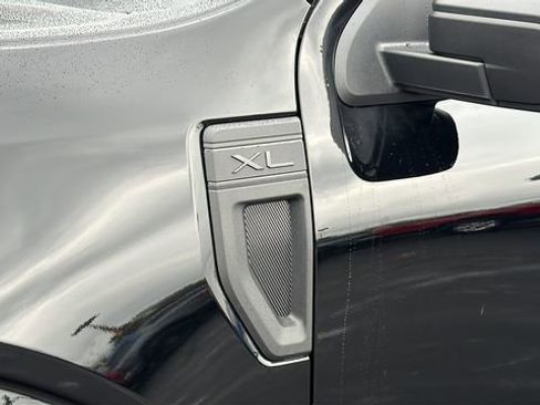 New 2025 Ford Maverick XL image 11