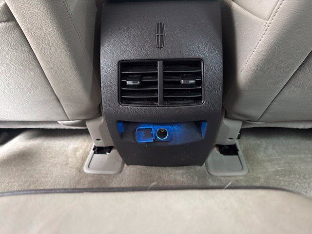 Used 2015 Lincoln MKX FWD w/ Equipment Group 102A image 18