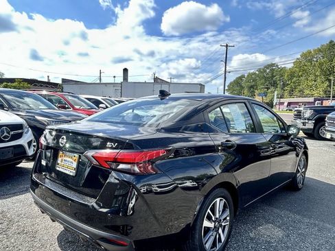 Used 2020 Nissan Versa SV FWD image 5