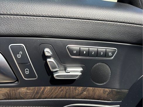 Used 2013 Mercedes-Benz SL 550 image 18