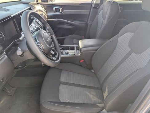 Used 2023 Kia Sorento LX FWD image 22