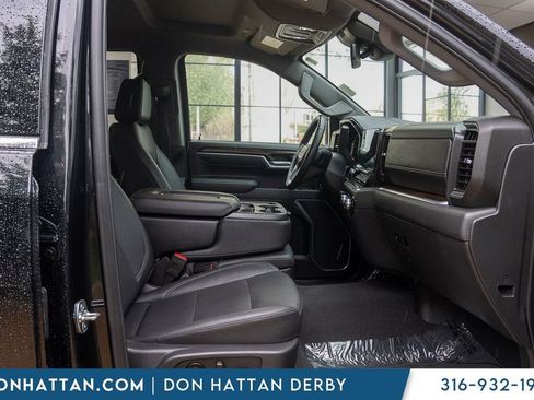 Used 2025 GMC Sierra 1500 SLT AWD/4WD image 21