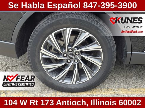 Used 2025 Lincoln Aviator AWD image 14