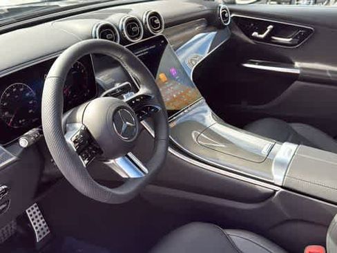 Used 2026 Mercedes-Benz GLC 300 4MATIC image 29