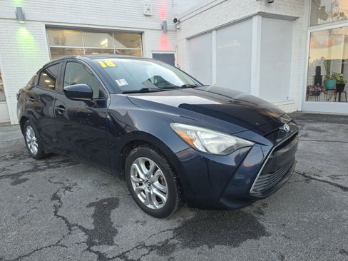 Used 2018 Toyota Yaris iA image 29