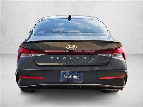 New 2026 Hyundai Elantra Sport image 8