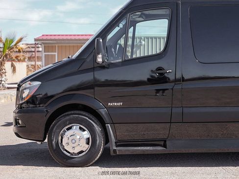Used 2017 Mercedes-Benz Sprinter 3500 image 4