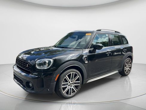 Used 2023 MINI Cooper Countryman S FWD image 1