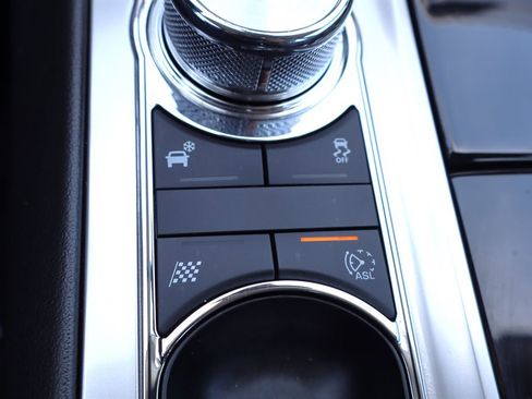 Used 2011 Jaguar XF RWD image 30