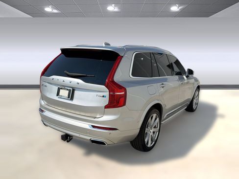 Used 2016 Volvo XC90 T6 Inscription w/ Vision Package AWD/4WD image 9
