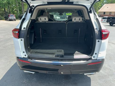 Used 2018 Buick Enclave Essence FWD image 8